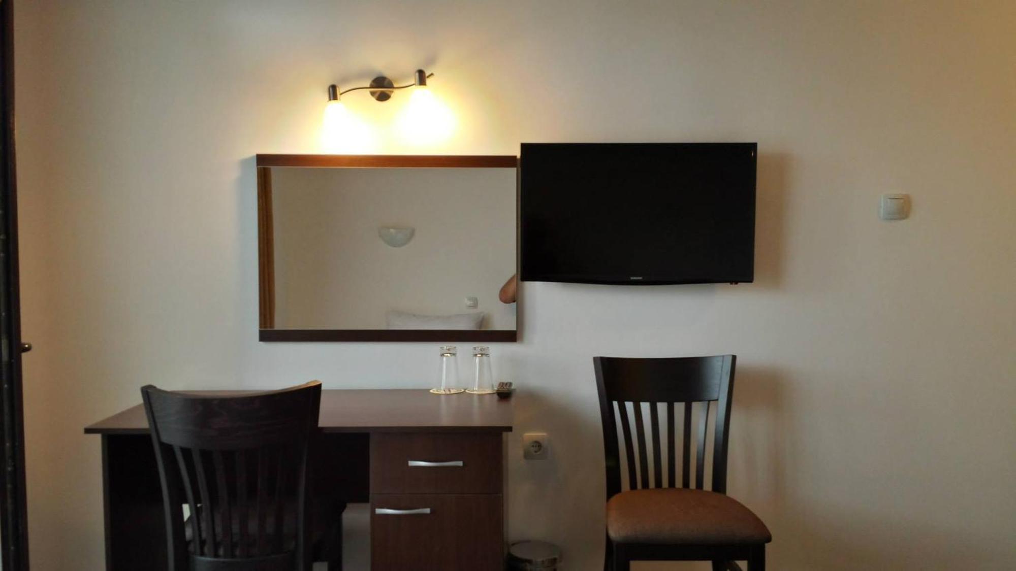 Hotel Kiprovets Chiprovtsi Екстер'єр фото