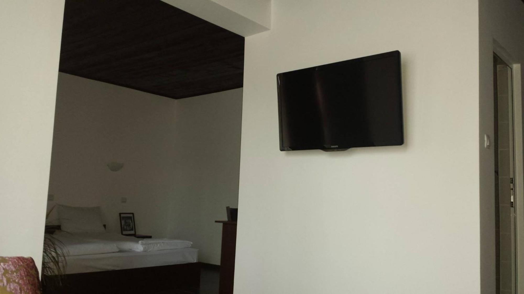Hotel Kiprovets Chiprovtsi Екстер'єр фото